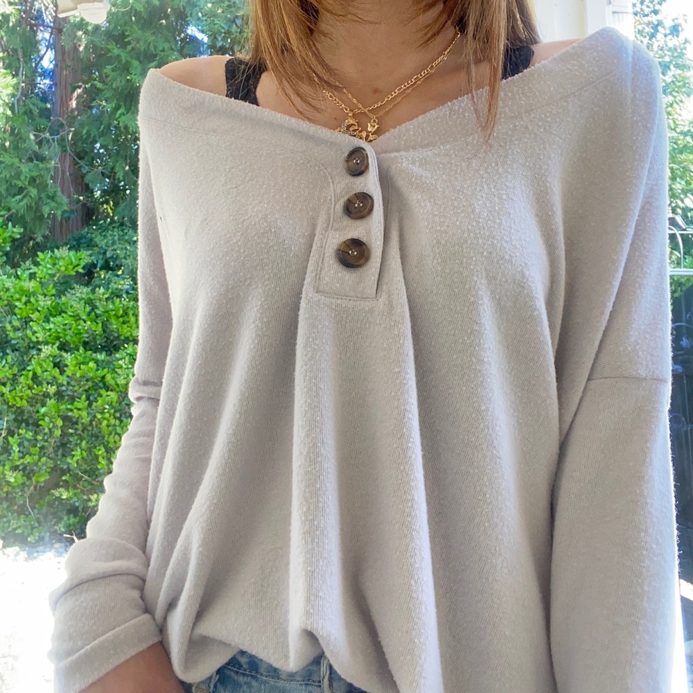 UO sweater